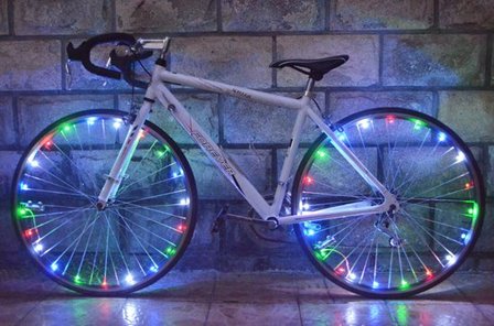 Spaakverlichting LED - Spaak wiel Led verlichting | Fiets Licht | Lichtsnoer Fietswiel | Fiets Wiel Licht | 20 Leds | 2 functies | 220 Cm | Geschikt voor 1 fietswiel